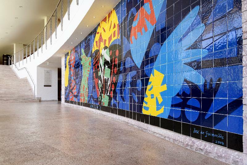 Pestana Vila Sol - Vilamoura Premium Golf Resort Екстер'єр фото The mural in the lobby of the National Museum of the American Indian
