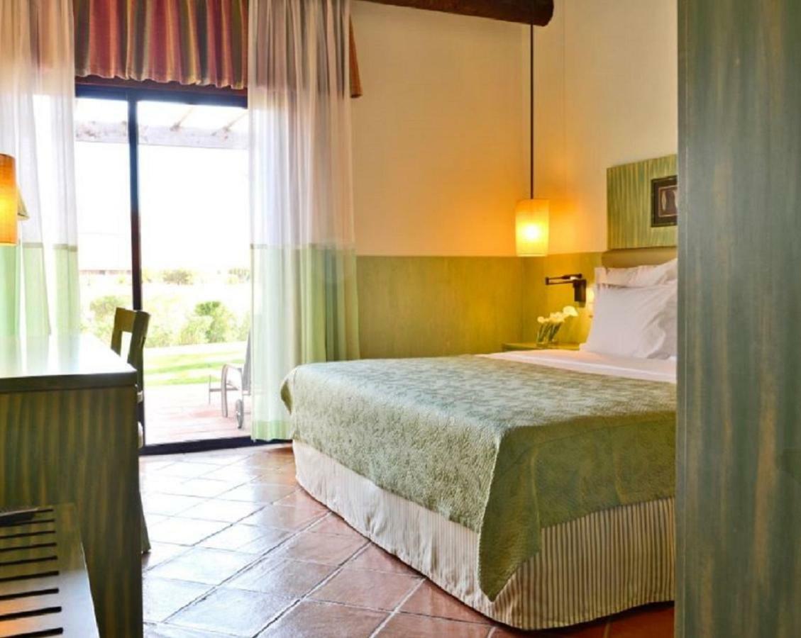Pestana Vila Sol - Vilamoura Premium Golf Resort Екстер'єр фото A room at the hotel
